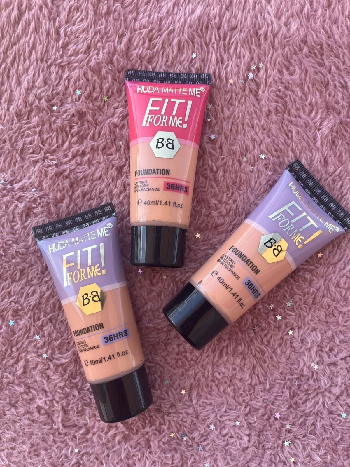 Base de maquillaje HUDA MATTE 36hs