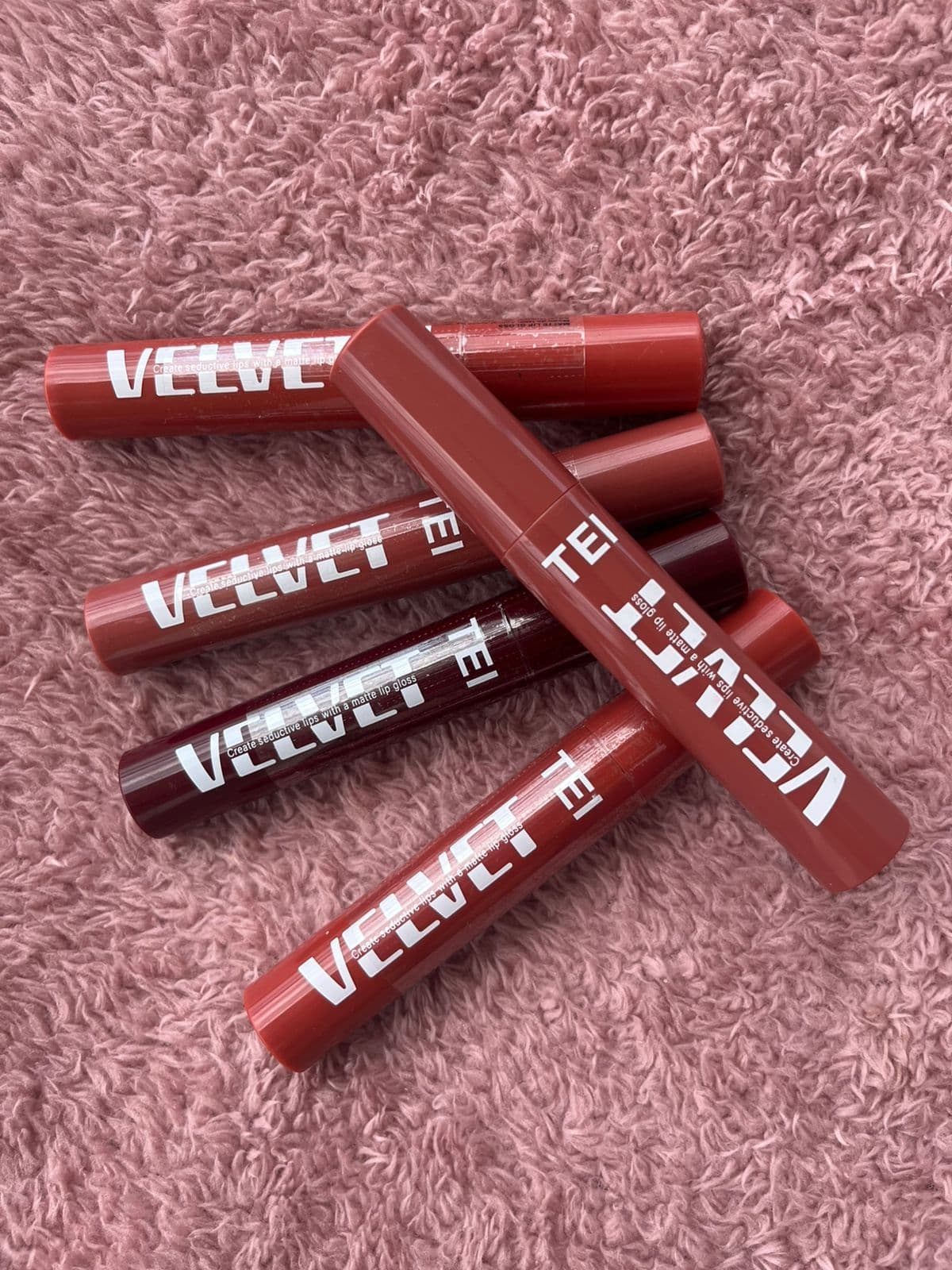 Lip Gloss 🤎VELVET🤎